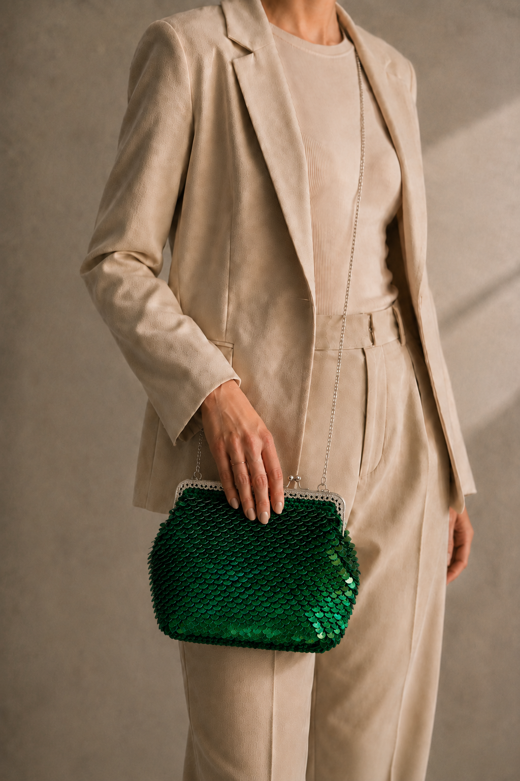 Handmade Full-Sequin Kiss-Lock Bag | Crochet Chain Evening Purse